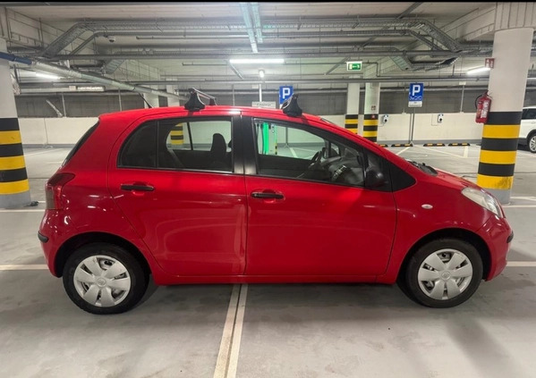 Toyota Yaris cena 12999 przebieg: 222000, rok produkcji 2008 z Warszawa małe 106